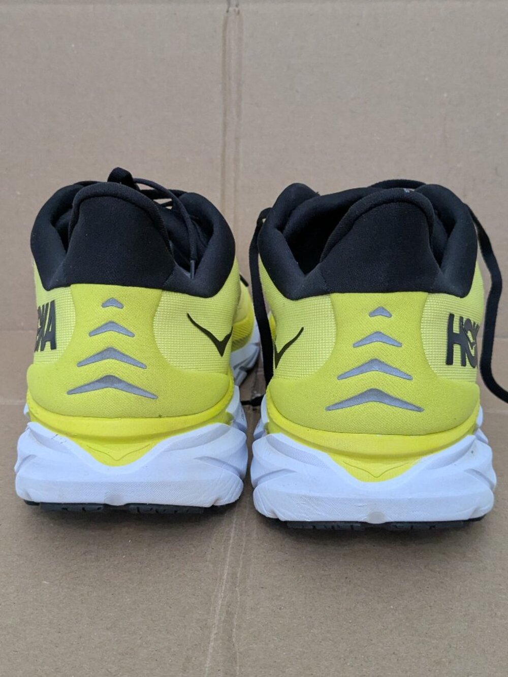 Hoka One One Clifton 8 Men's Size 14D Yellow Running Sneakers - Picture 9 of 14